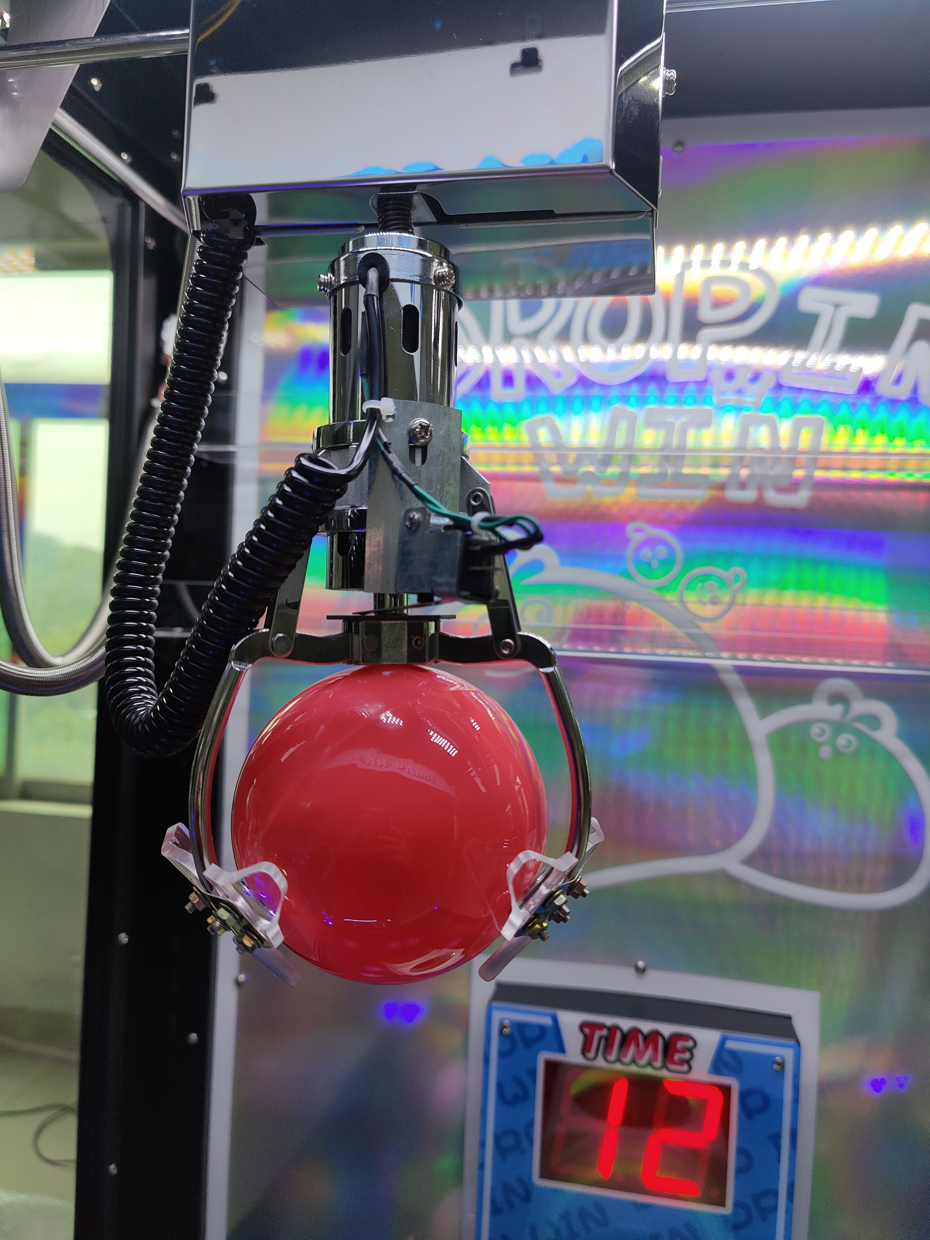 Brazil Popular Lucky Ball Prize Games Win the Ball Machine Drop in Win Capsule Toy Gift Arcade Game Brazil Popular Lucky Ball Prize Games Win the Ball Machine Drop in Win Capsule Toy Gift Arcade Game