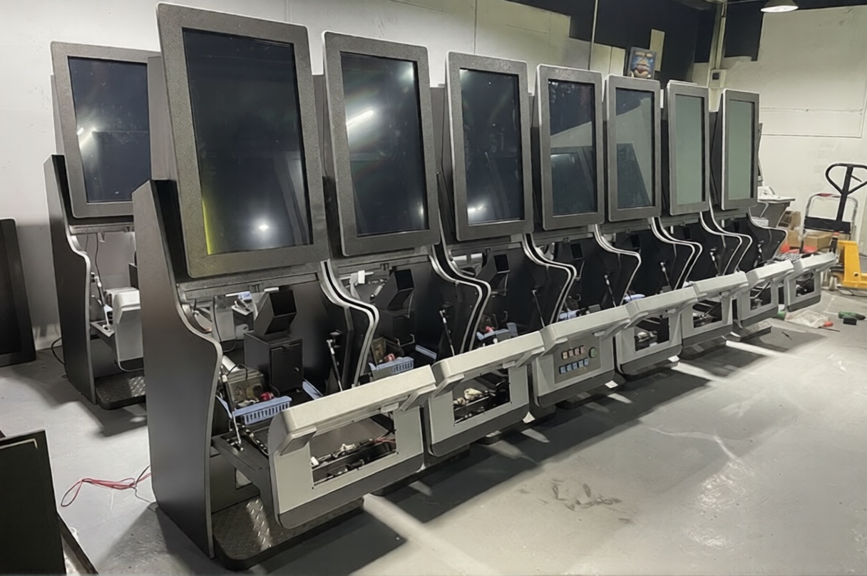 HomingGame Factory 32" Curved Screen Ultimate Fire Link Slot Machine,Fusion 4,Fusion 6 – 8-in-1 Multi-Game Casino Cabinet for Sale