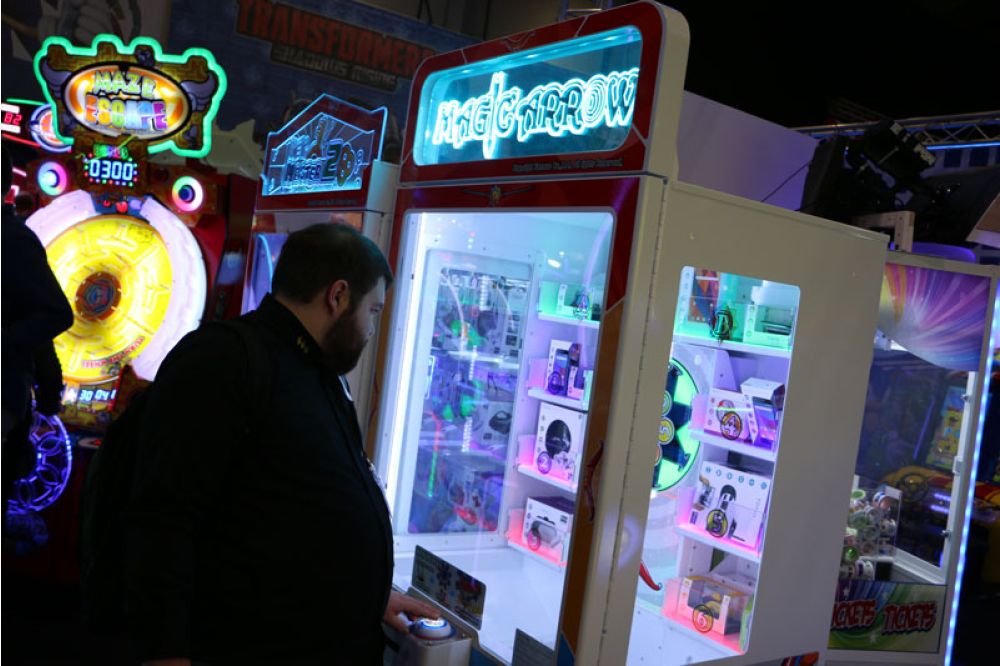 HomingGame Factory Coin-Operated Toy Vending Machine – Magic Arrow Arcade Prize Machine (US/EU Plug, CE Certified)